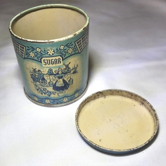 Vintage Wolverine Dollhouse Blue and Cream Sugar Tin - Picture 10 of 13